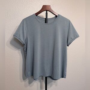 Kuhl Inspira Short Sleeve Blue/Gray UPF 50+ Outdoor Lightweight Tee - Women’s L